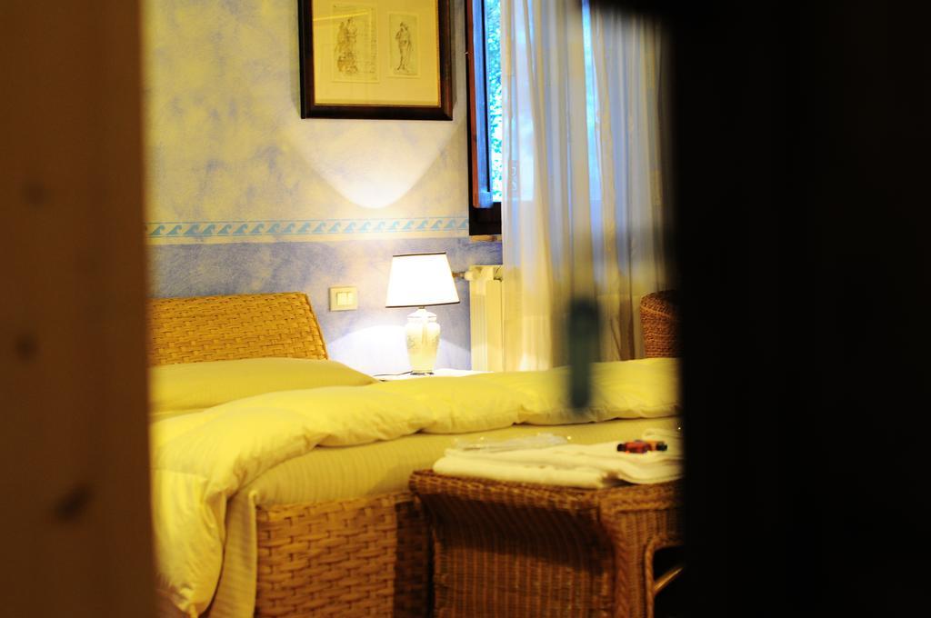 ヴィンチ Tassinaia Bed & Breakfast Bed & Breakfast エクステリア 写真